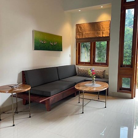 Villa Casa Shanti Deluxe Ловіна Екстер'єр фото