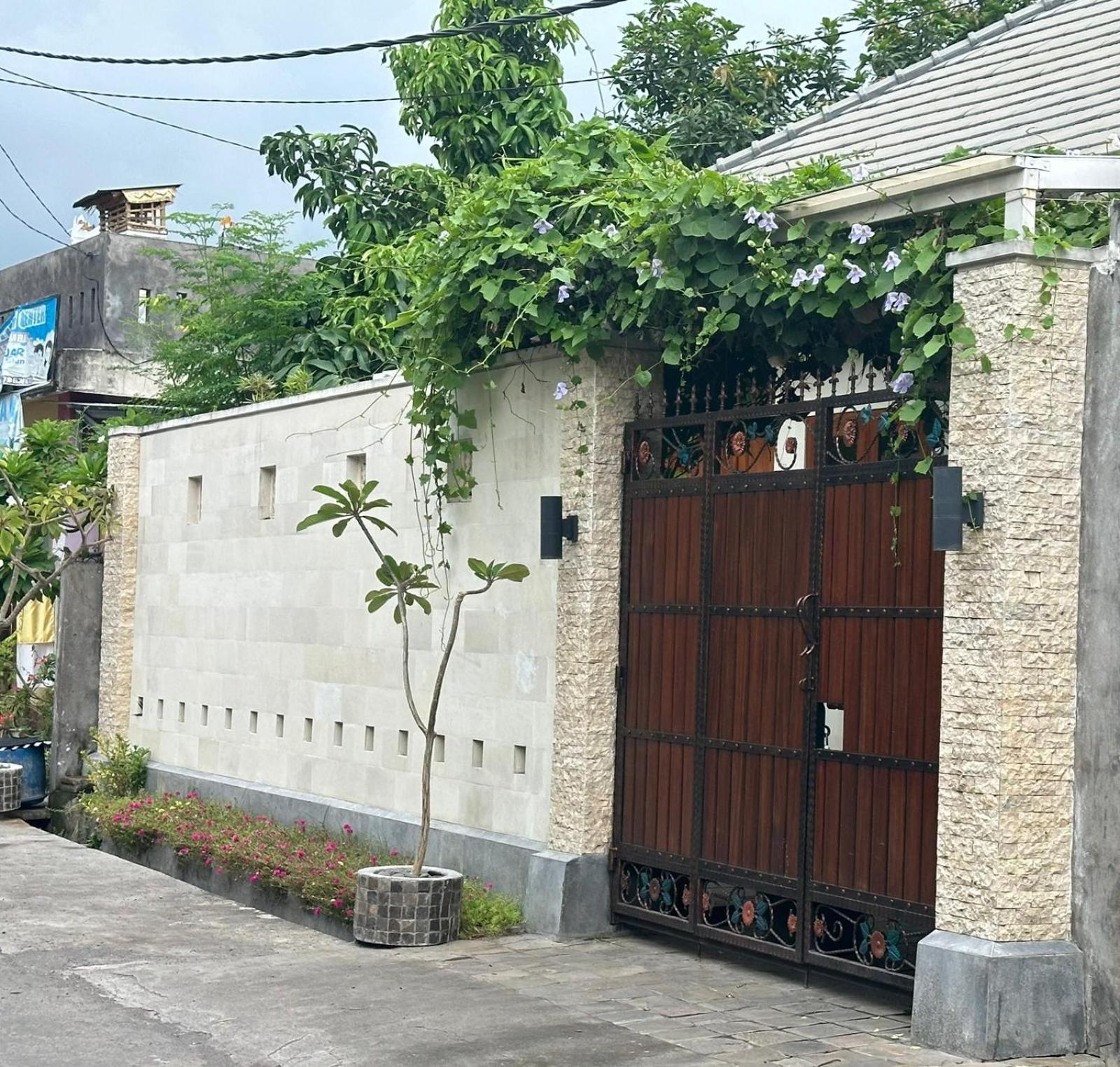 Villa Casa Shanti Deluxe Ловіна Екстер'єр фото